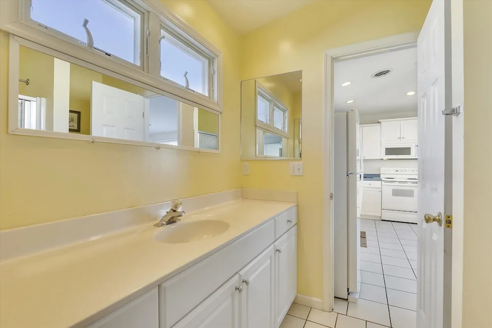 16B Read Street by Long & Foster