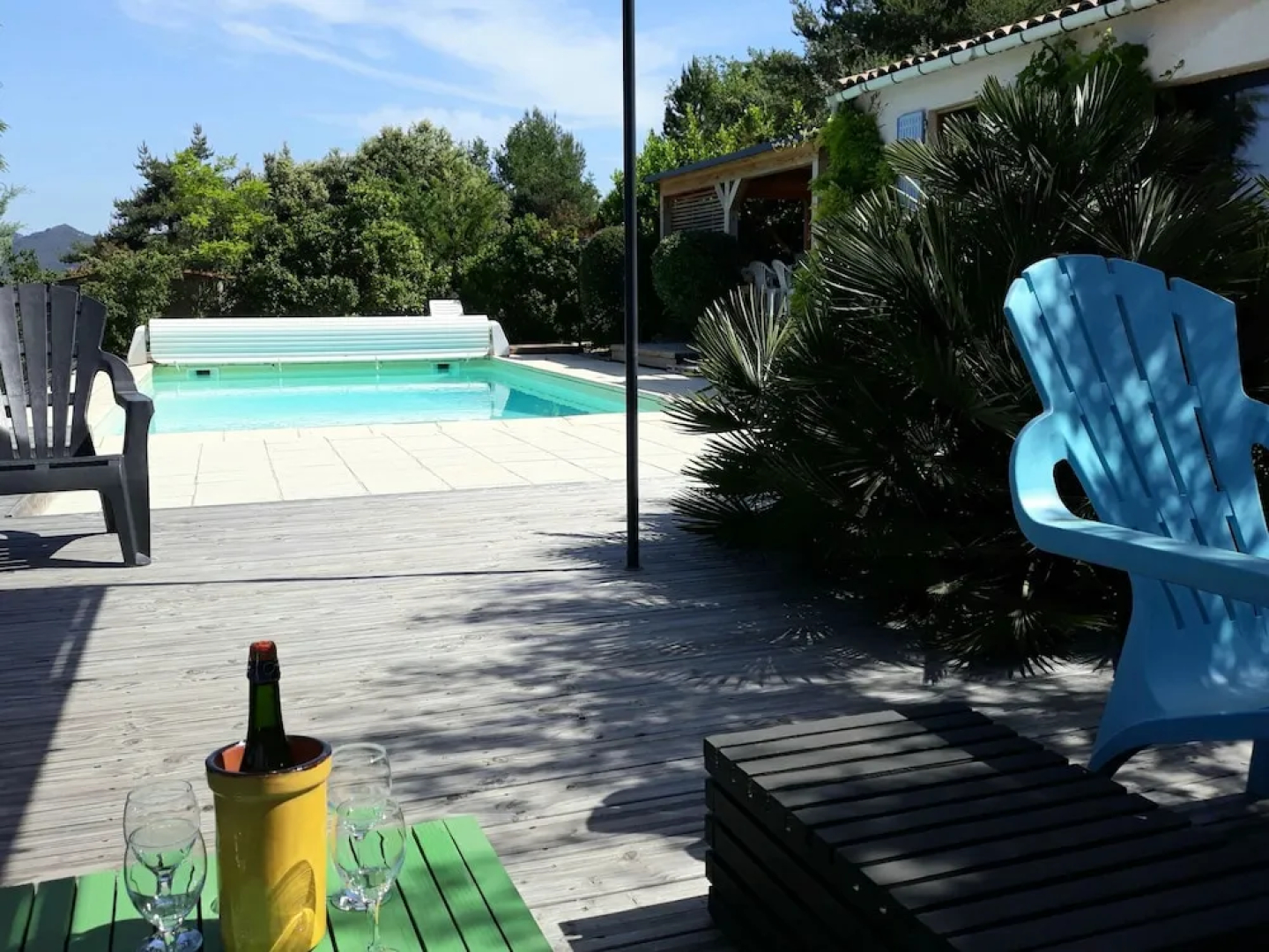 Villa With Heated Pool, Beautiful View and Garden, Near Vaison-la-romaine