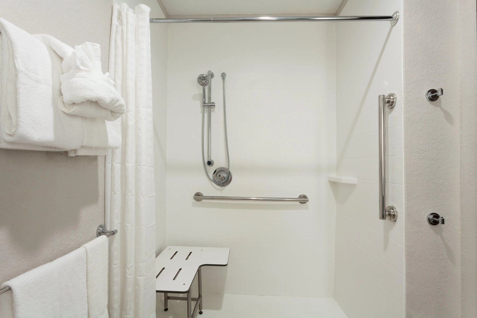 Holiday Inn Express Hotel & Suites Ft Lauderdale Airport/Cru by IHG