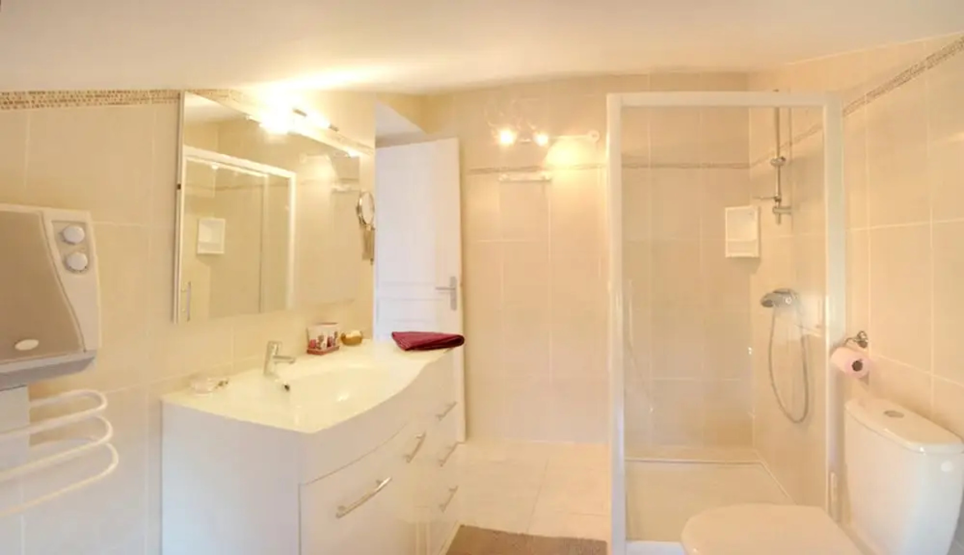 Villa With 3 Bedrooms in Ventenac-cabardès, With Wonderful Mountain View, Private Pool, Enclosed Garden