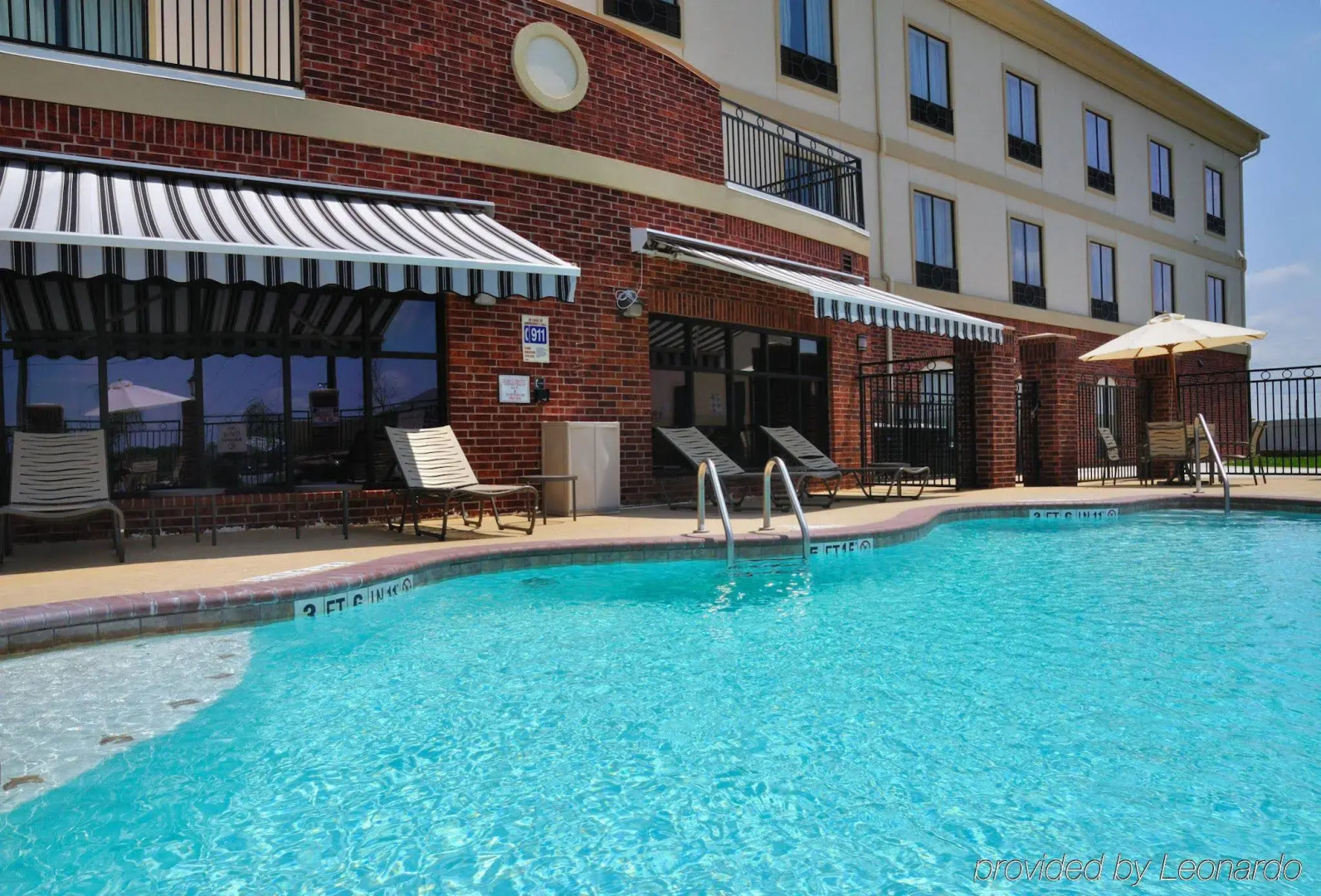 Holiday Inn Express & Suites Sealy by IHG