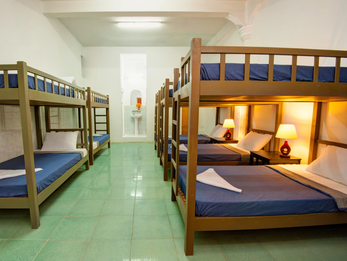 Base Villa Phnom Penh - Hostel