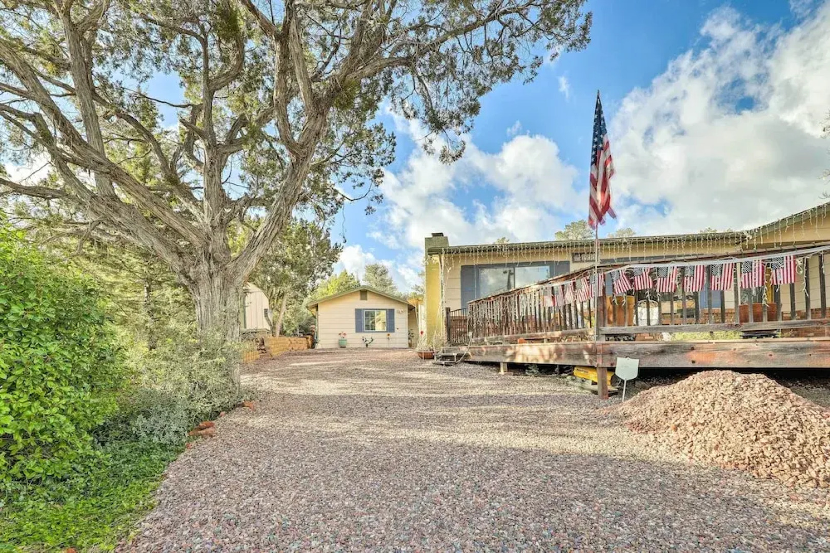 Gazebo & Fire Pit: Pet-friendly Payson Home!