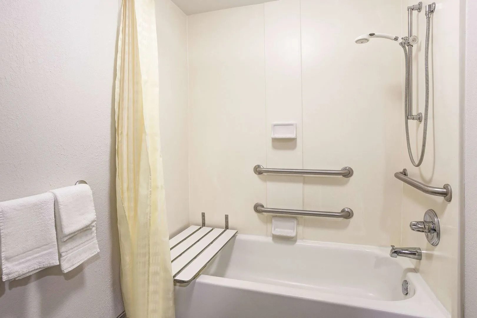 OYO Townhouse Jackson/Ridgeland