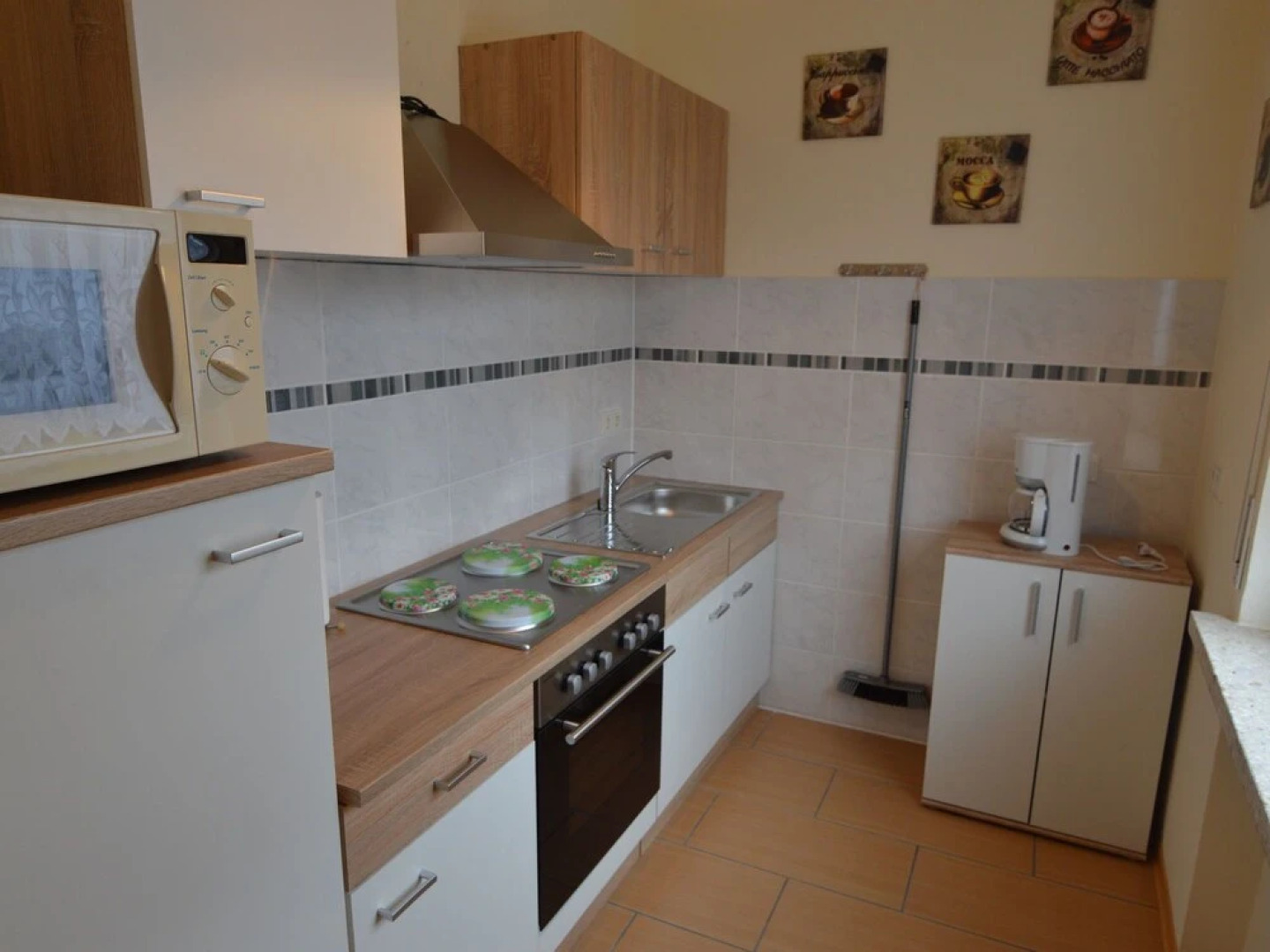 Spacious Holiday Home in Schillingen with Garden