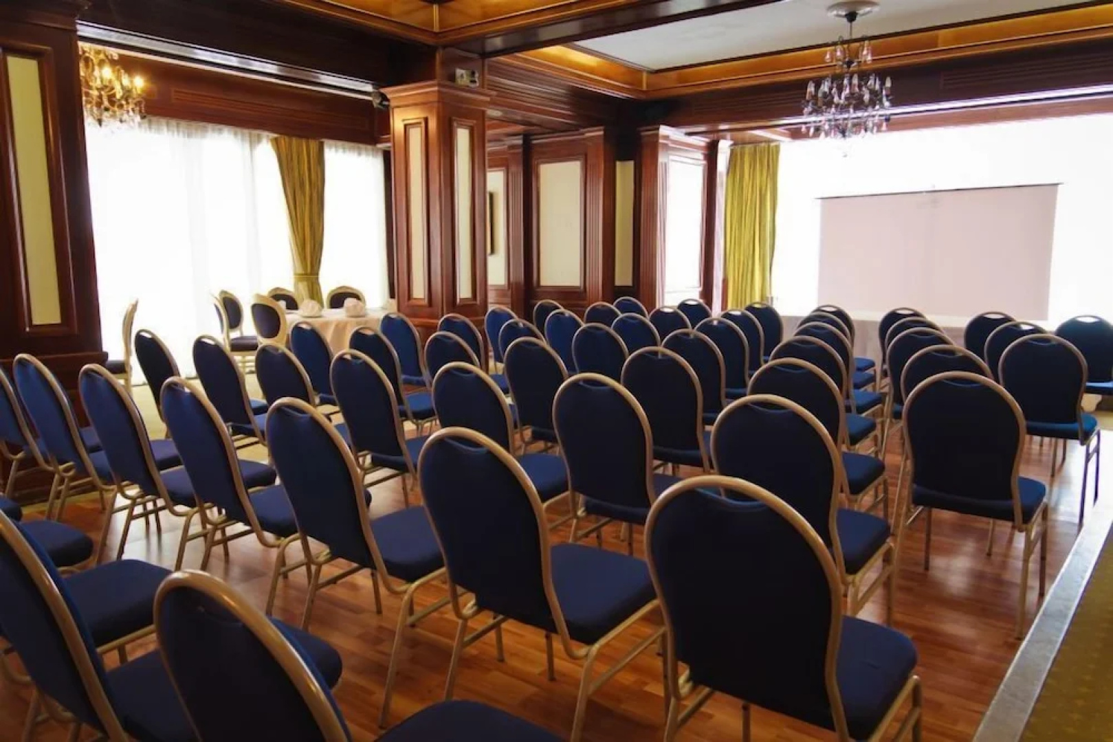 Hotel Roman By Dumbrava Business Resort