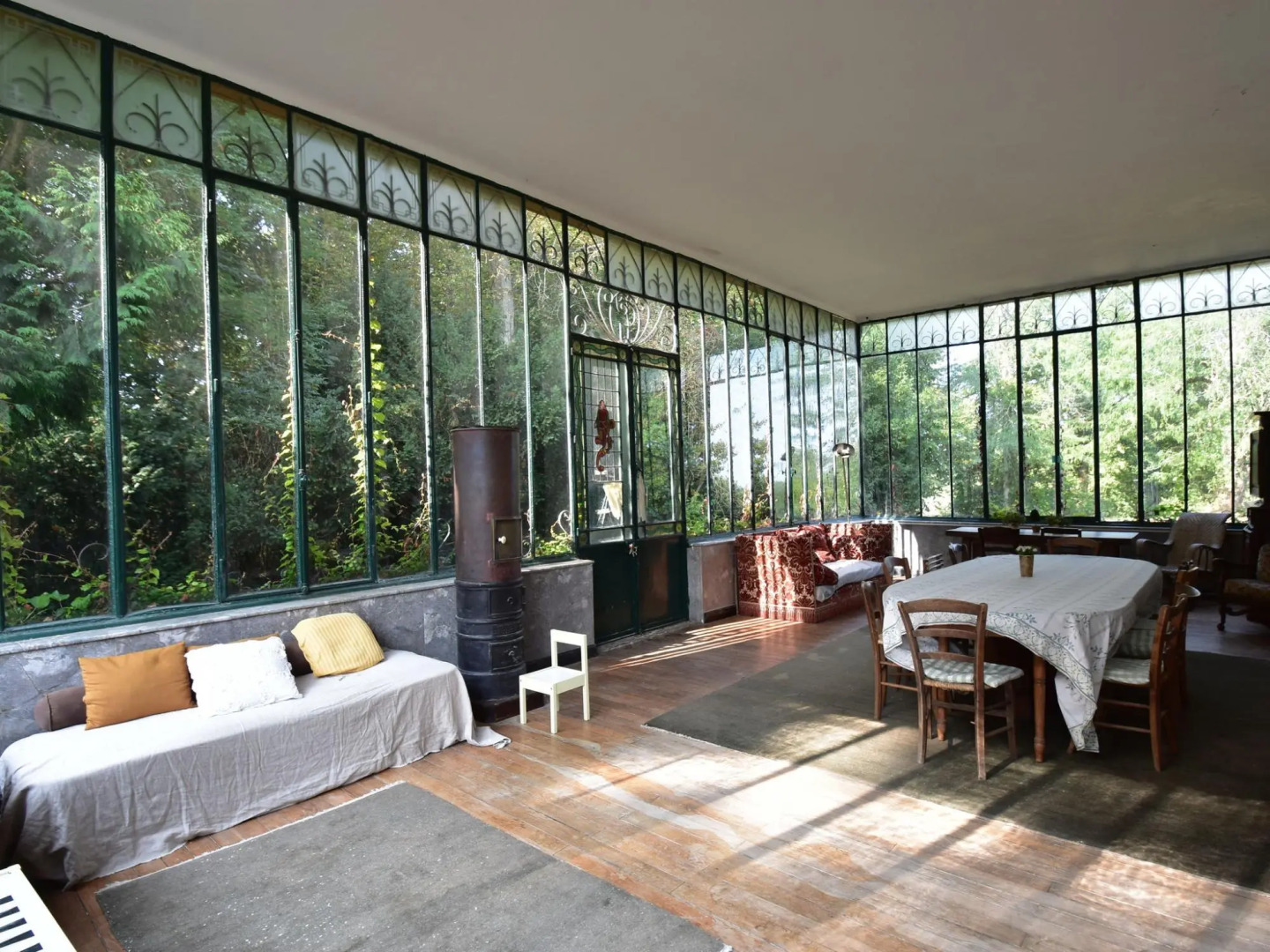 Vintage Mansion in Saint-aubin-sur-loire With Pool