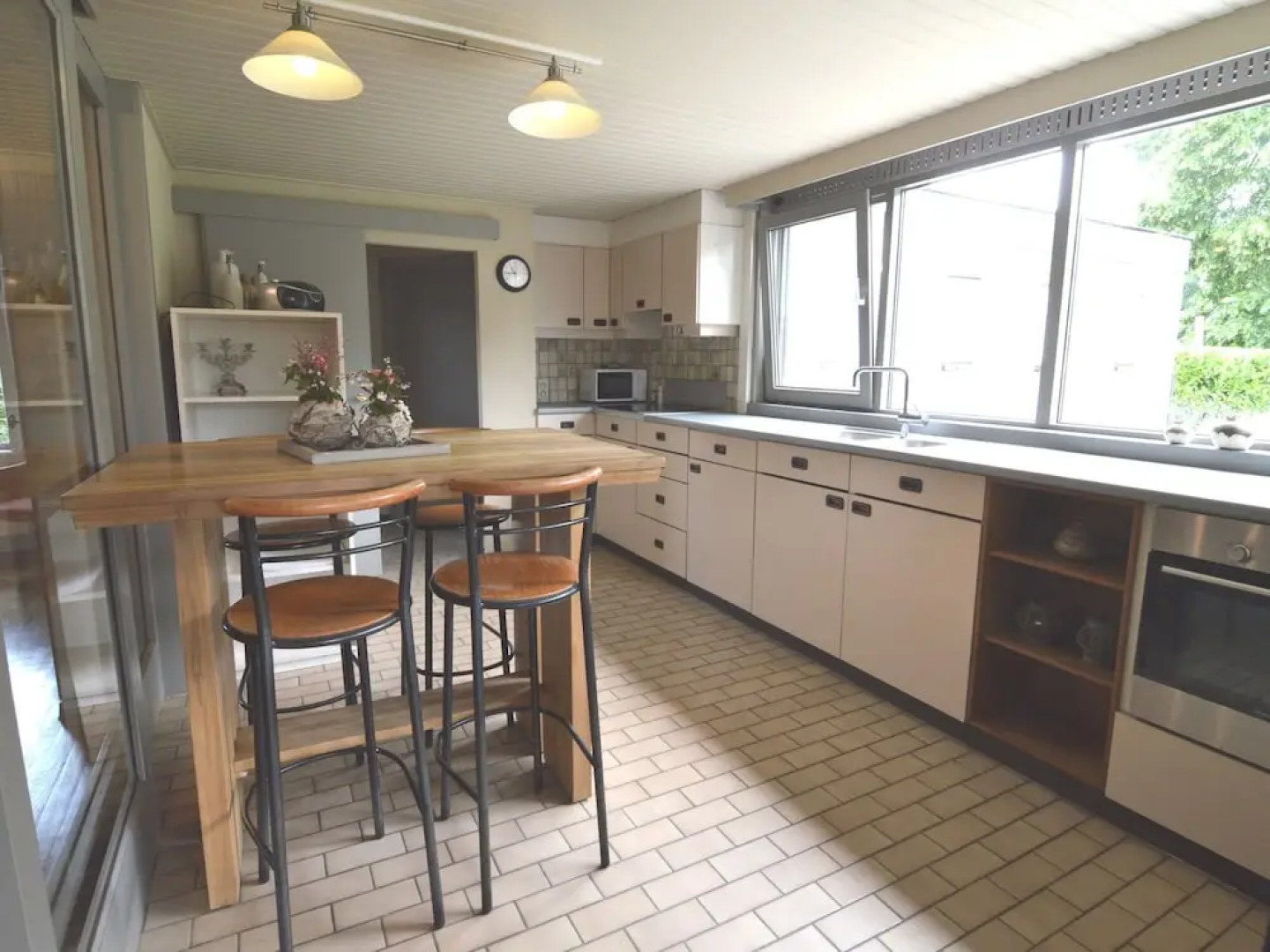 Spacious Holiday Home near Forest in Peer