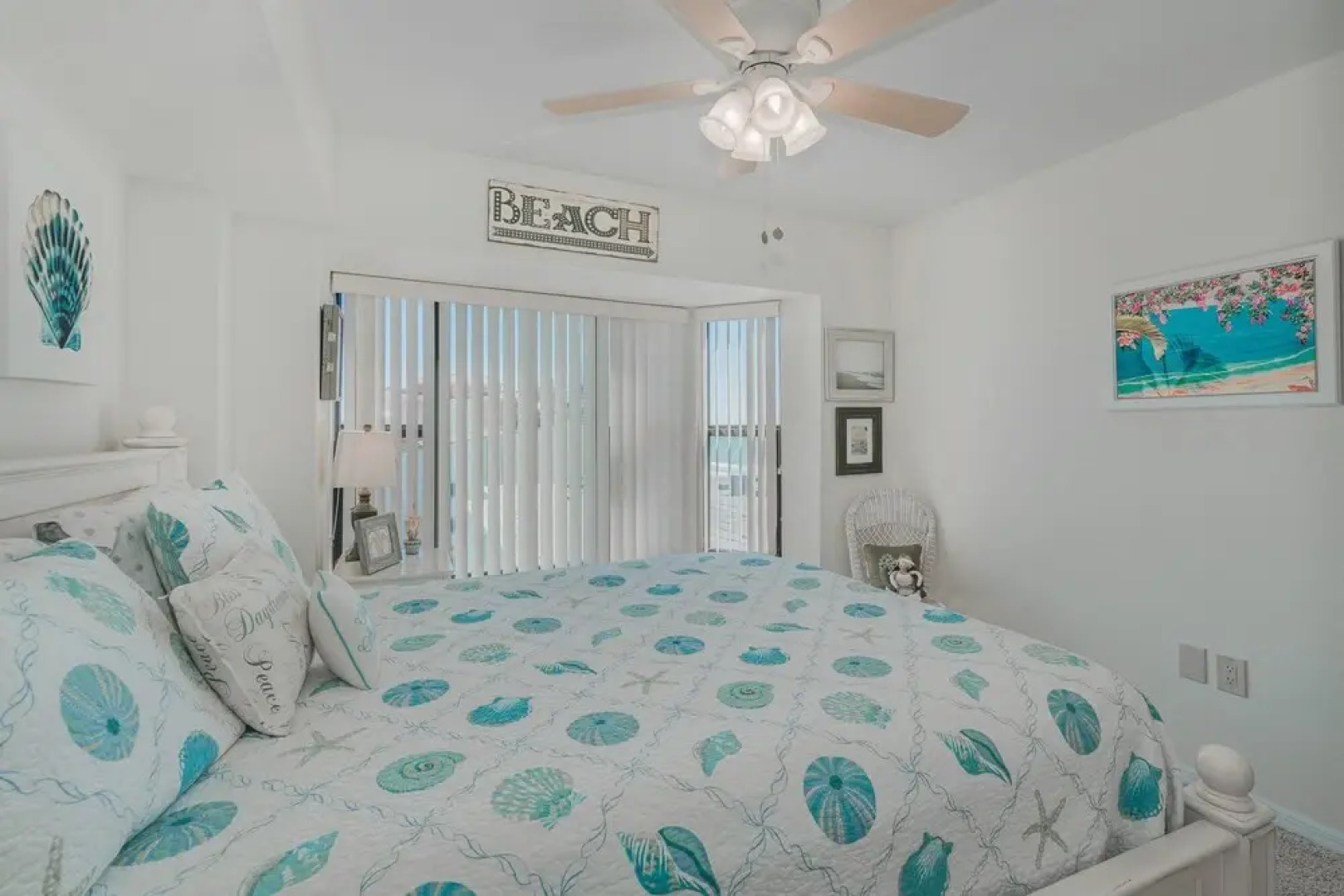 Shorehouse 401 by Vtrips