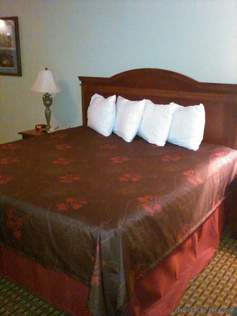 Best Western White Columns Inn