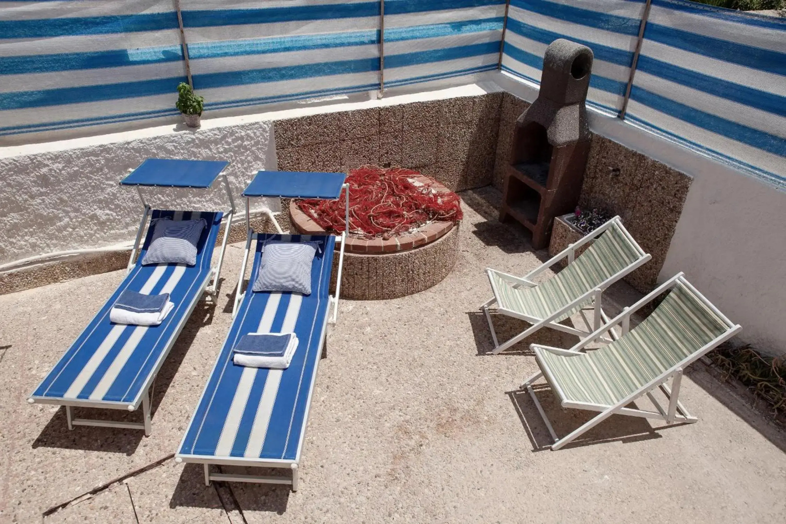 Casa al MARE CON SPLENDIDA VISTA SUL MARE