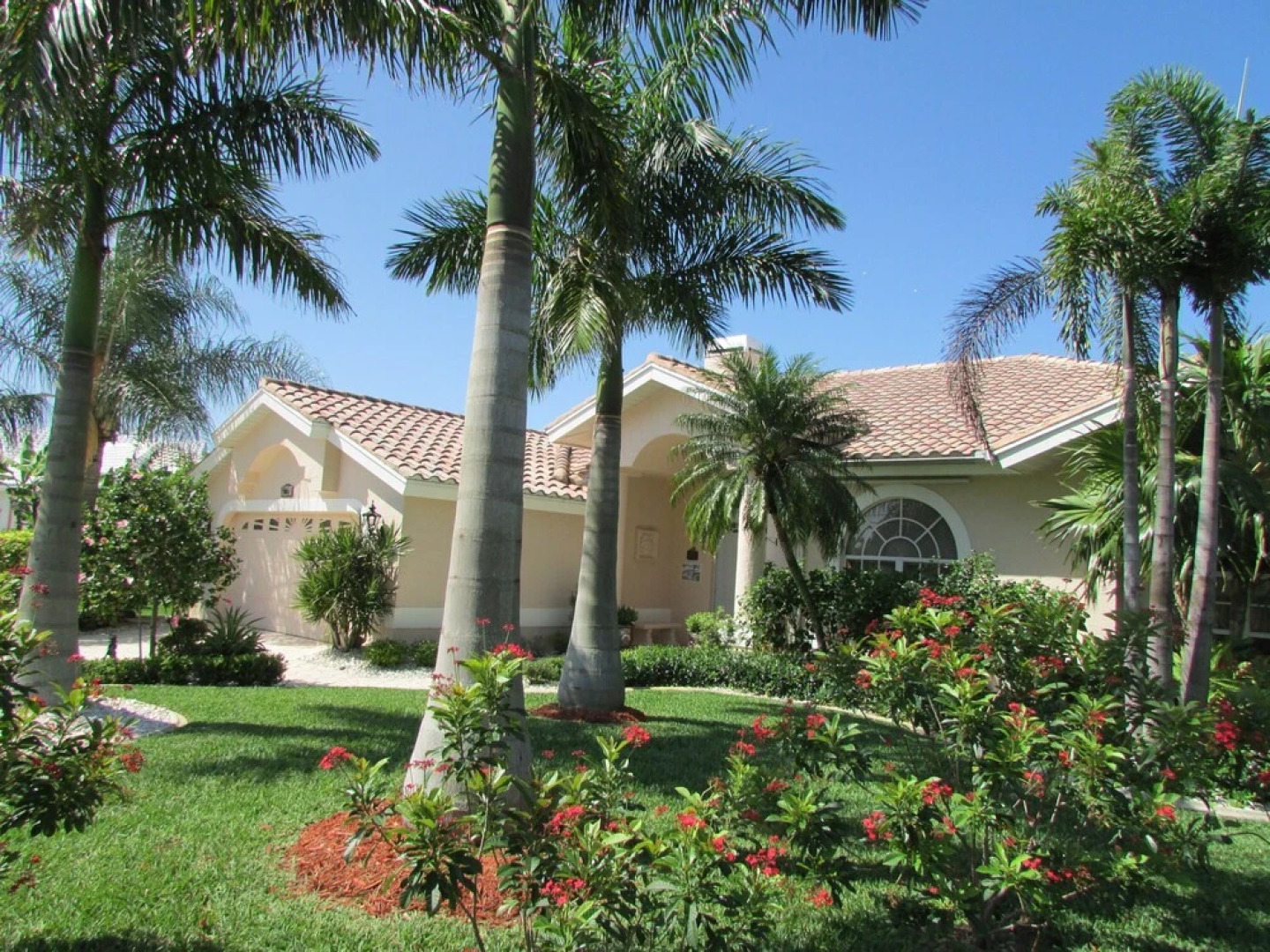 Lady Jane Pool/spa Home Close to Shopping and Restaurants 1049