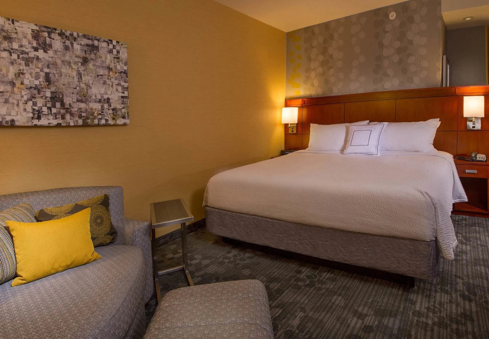 Courtyard by Marriott Portland Airport