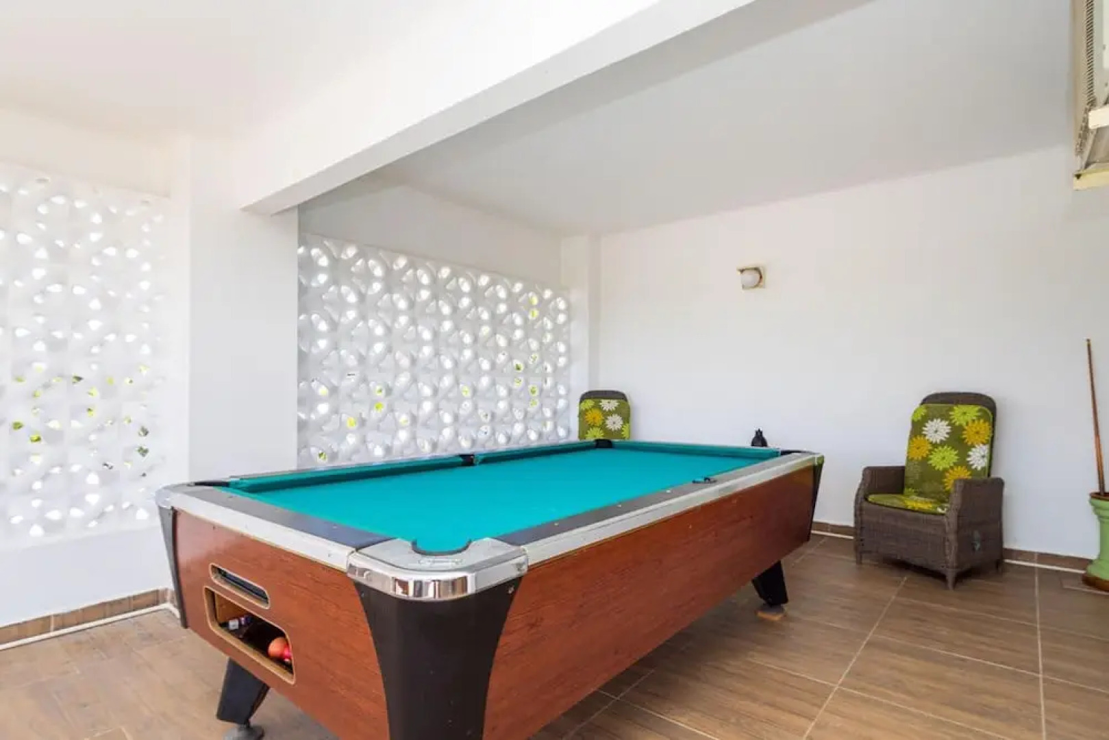 Beautiful 3br2 5BA Villa w Pool Close 2 Baby Beach