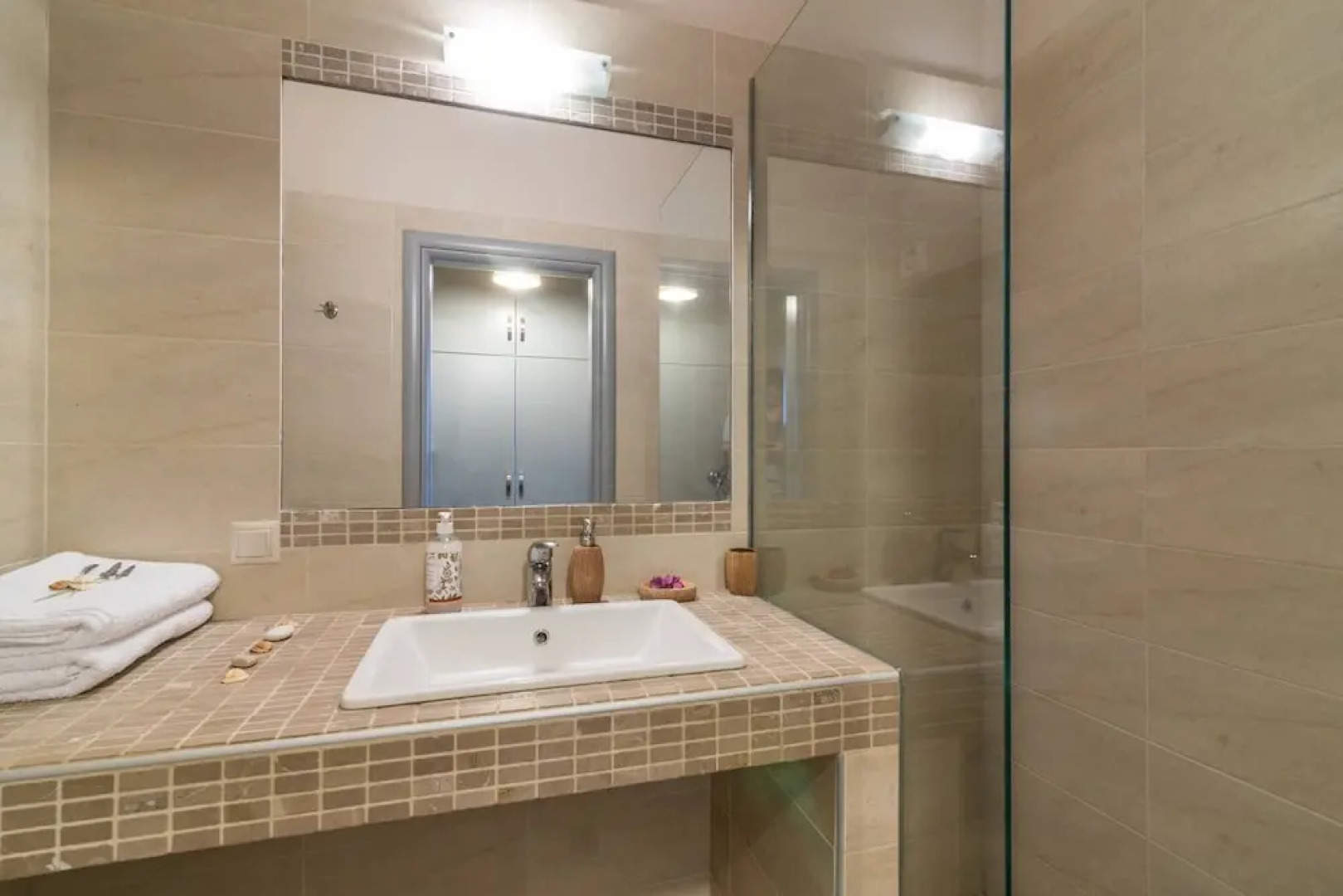 Villa Verano - Spacious 5-bedroom 5-bathroom Villa