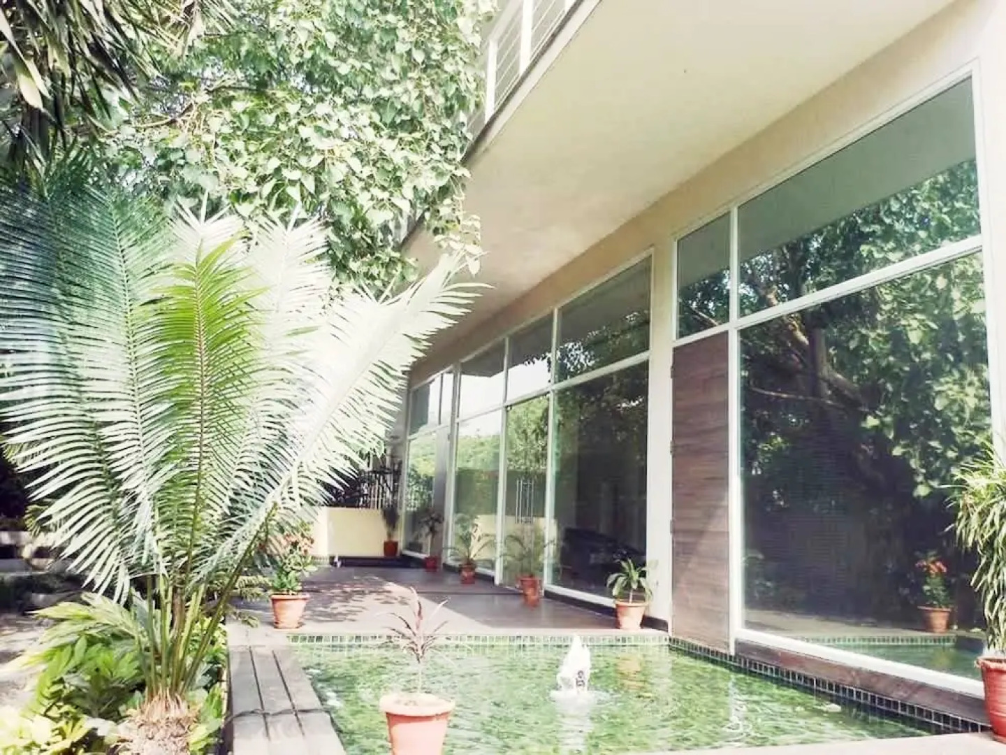 RnB Select The Clover