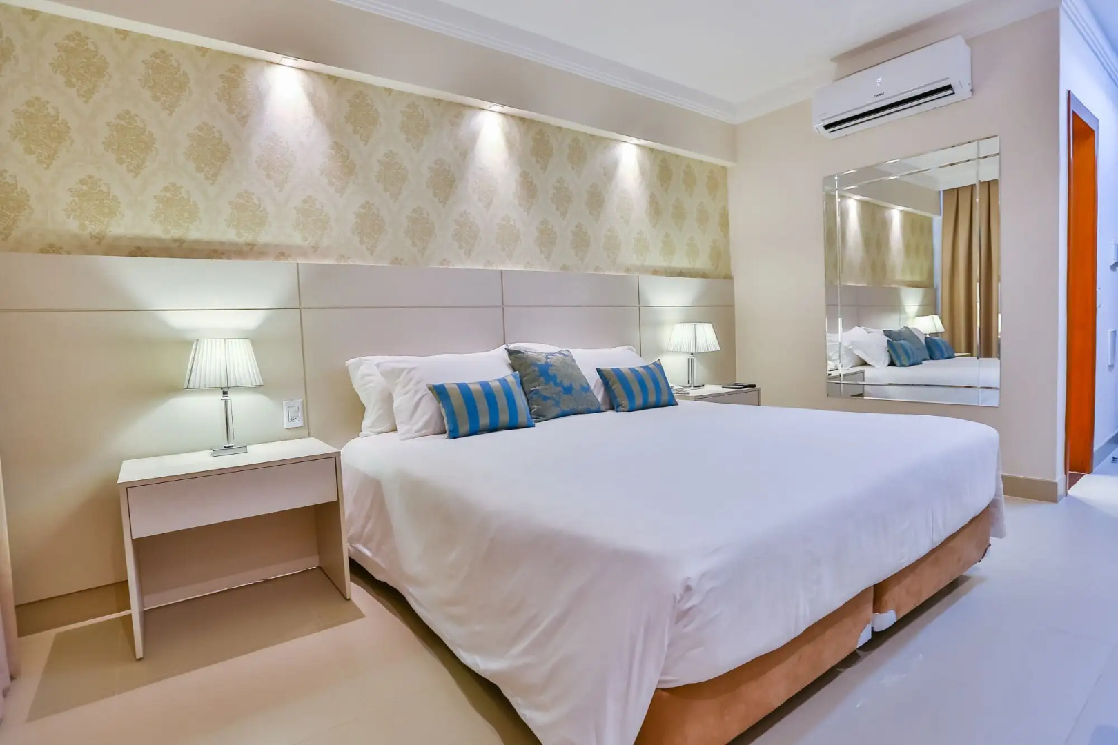 Golden Lis Hotel Boutique