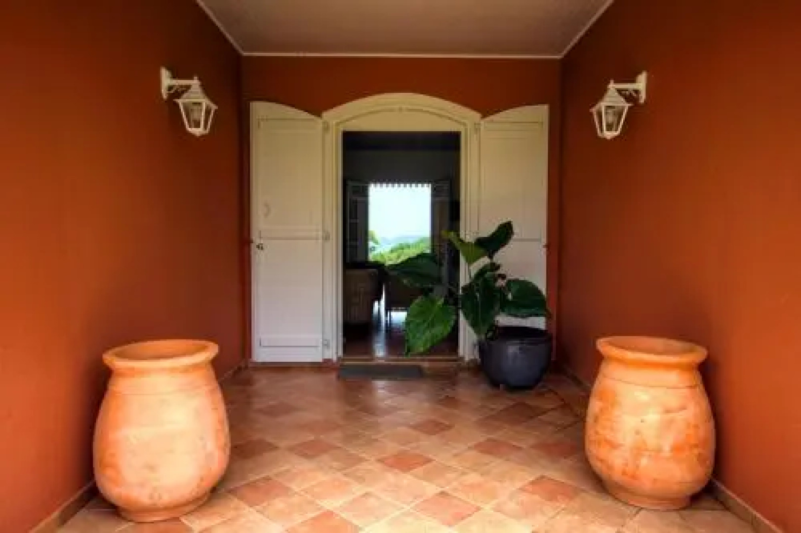 Villa avec piscine et vue mer (MQRO08)