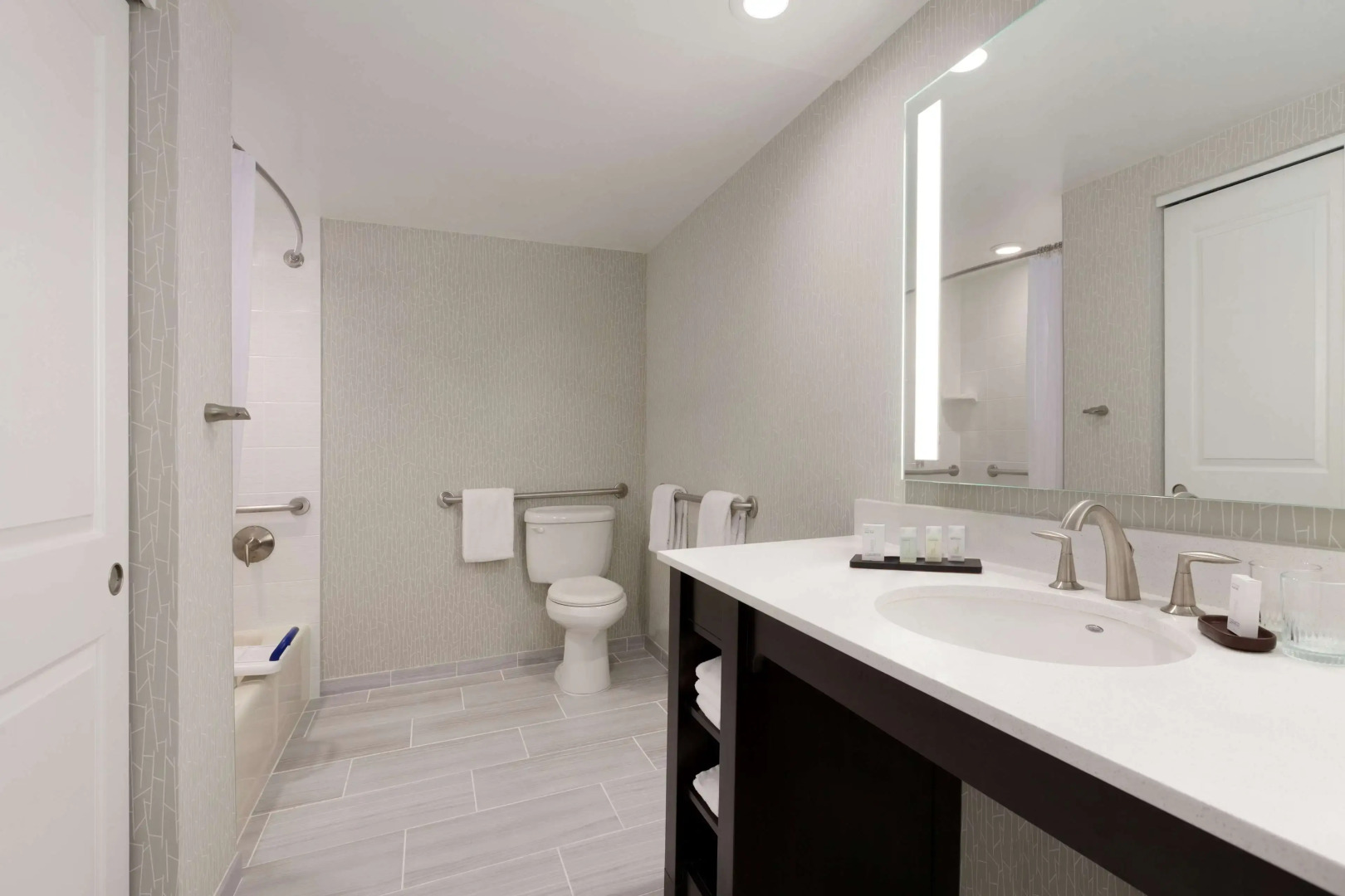 Embassy Suites by Hilton Irvine Orange County Airport