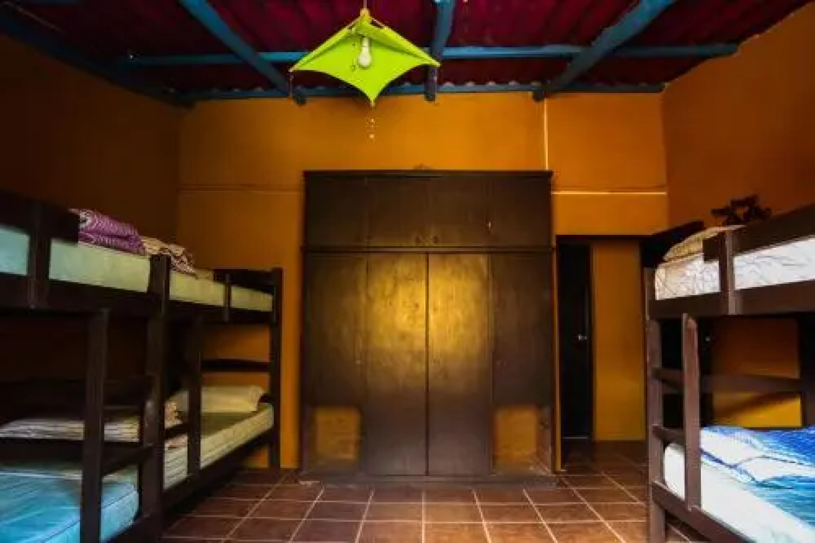 SUEñO PROFUNDO HOSTEL