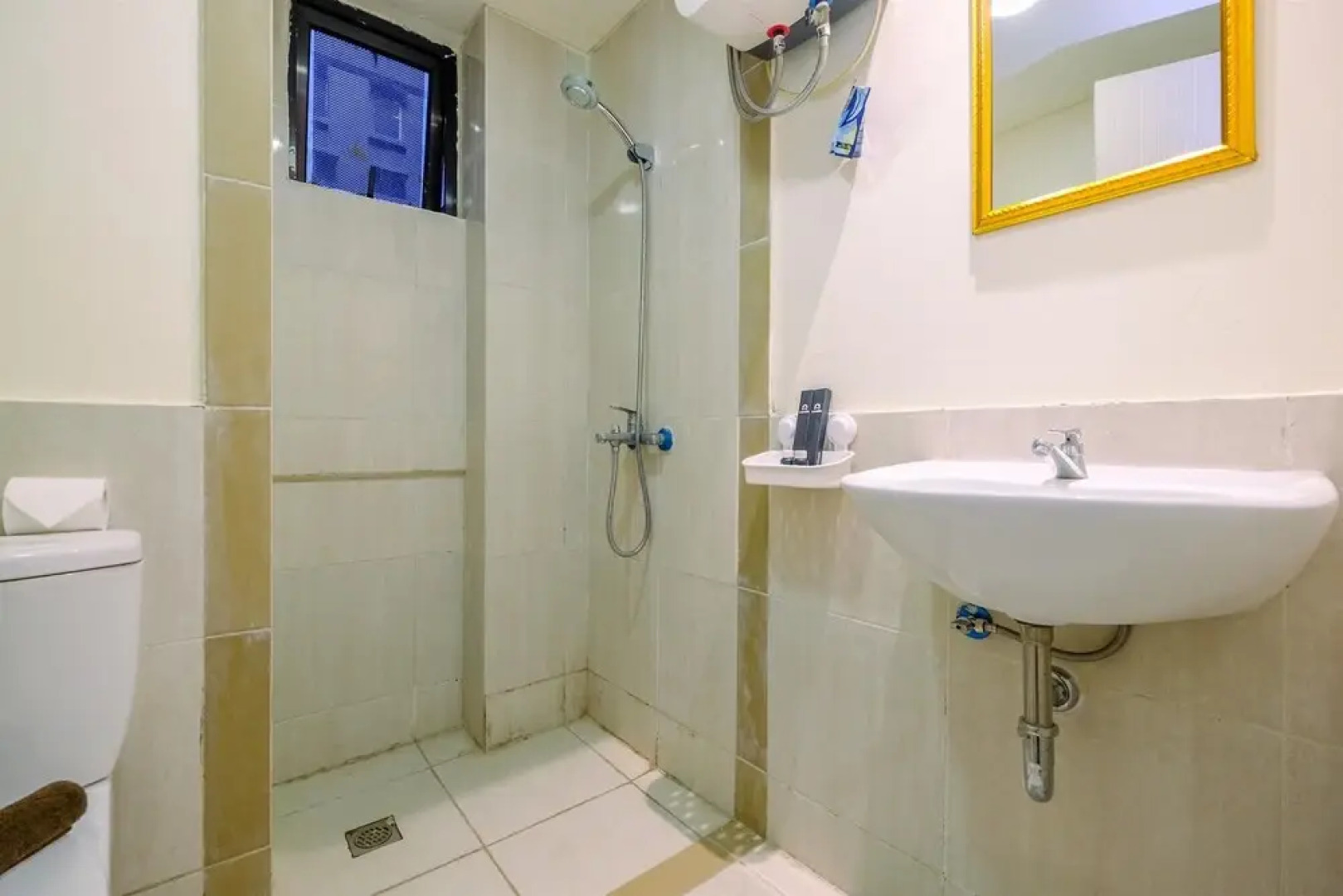 Cozy And Simply 2Br At Meikarta Apartment