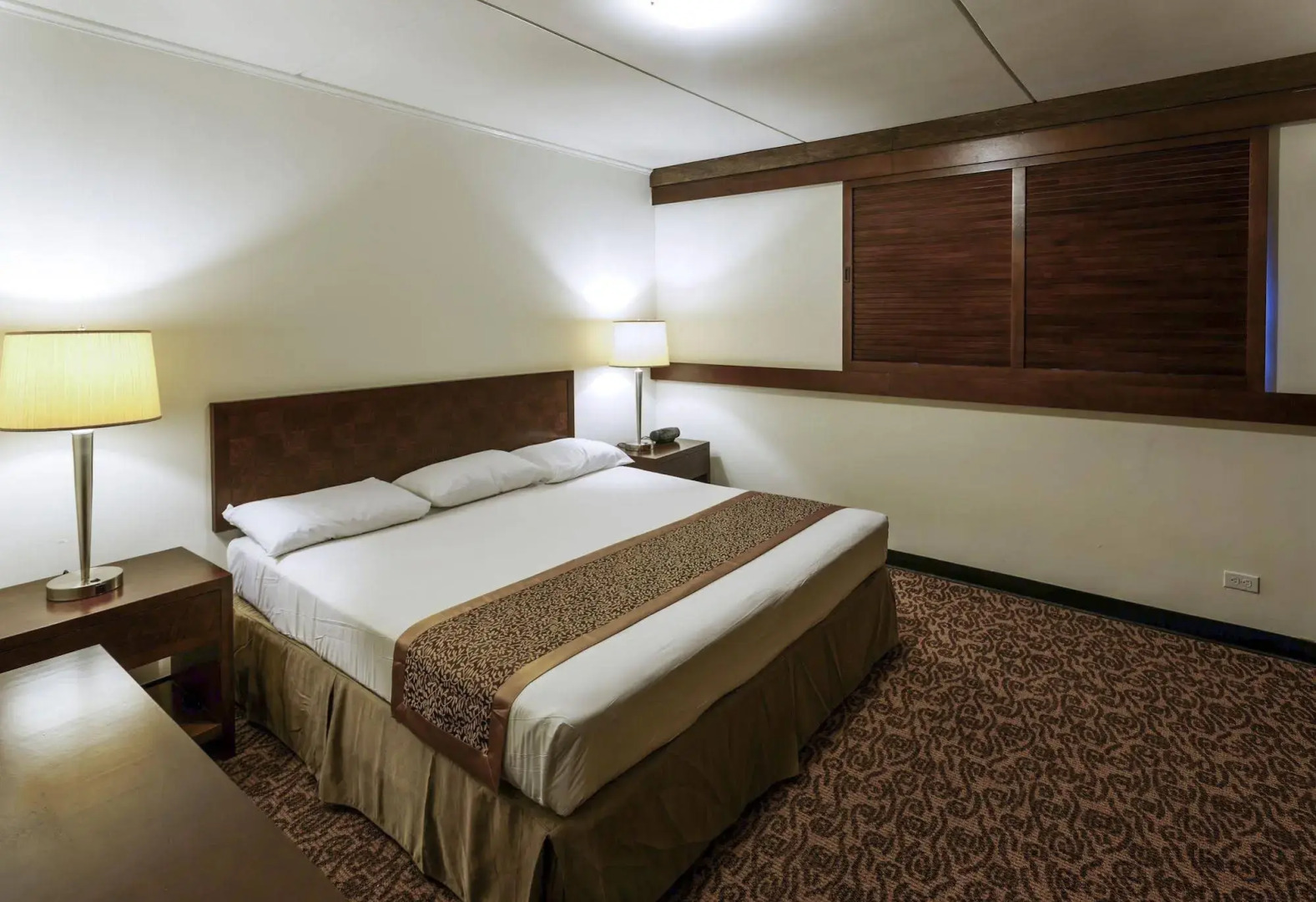 Oceanview Hotel & Residences