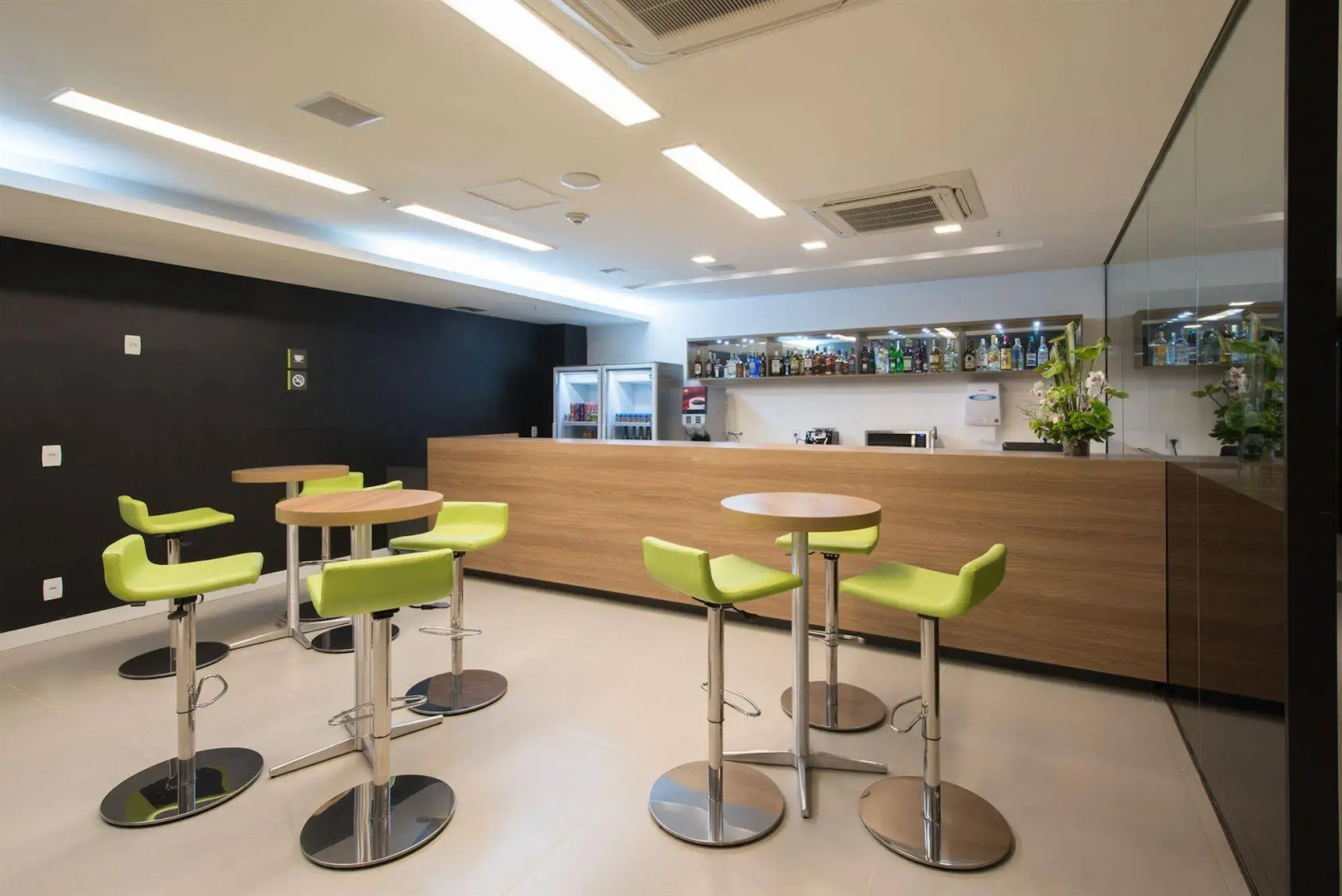 Linx Galeão by Wish