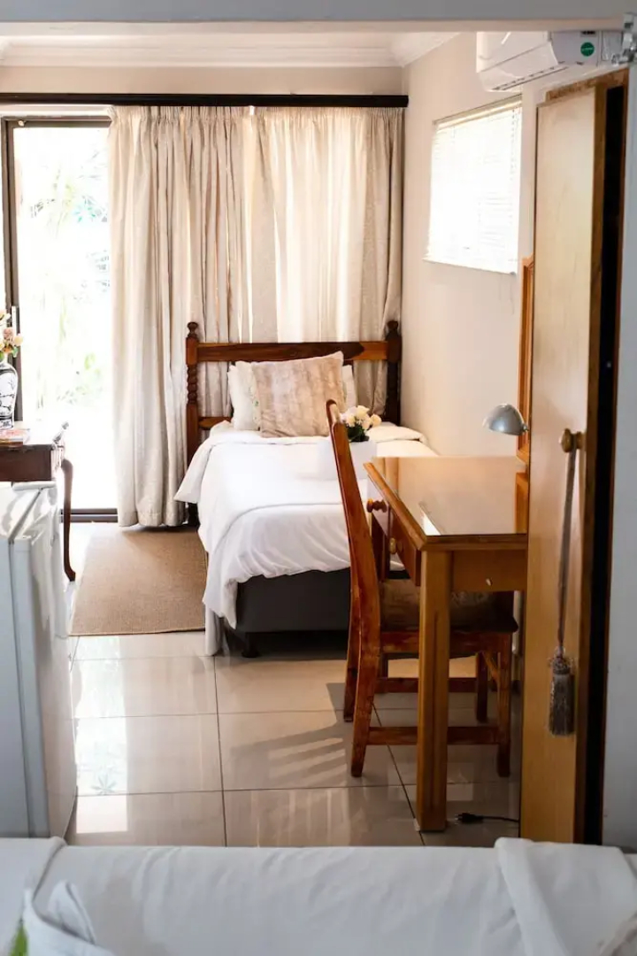 Woodpecker Guesthouse