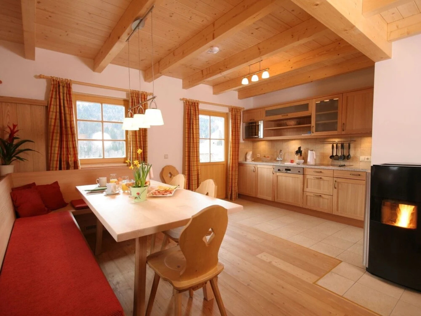 Comfy Chalet in Altaussee near Ski Area