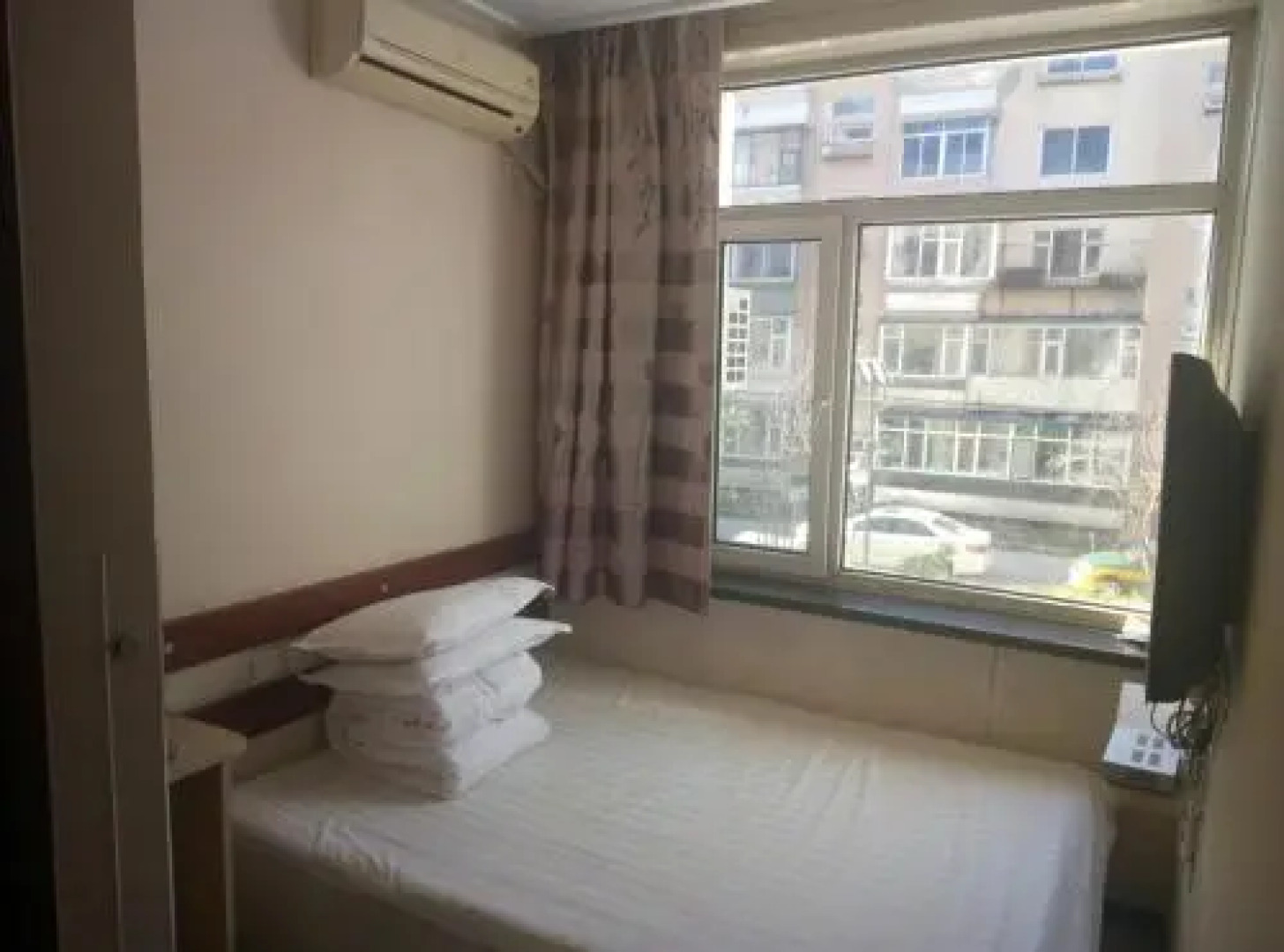 Changbaishan Xinyibai Modern Guesthouse