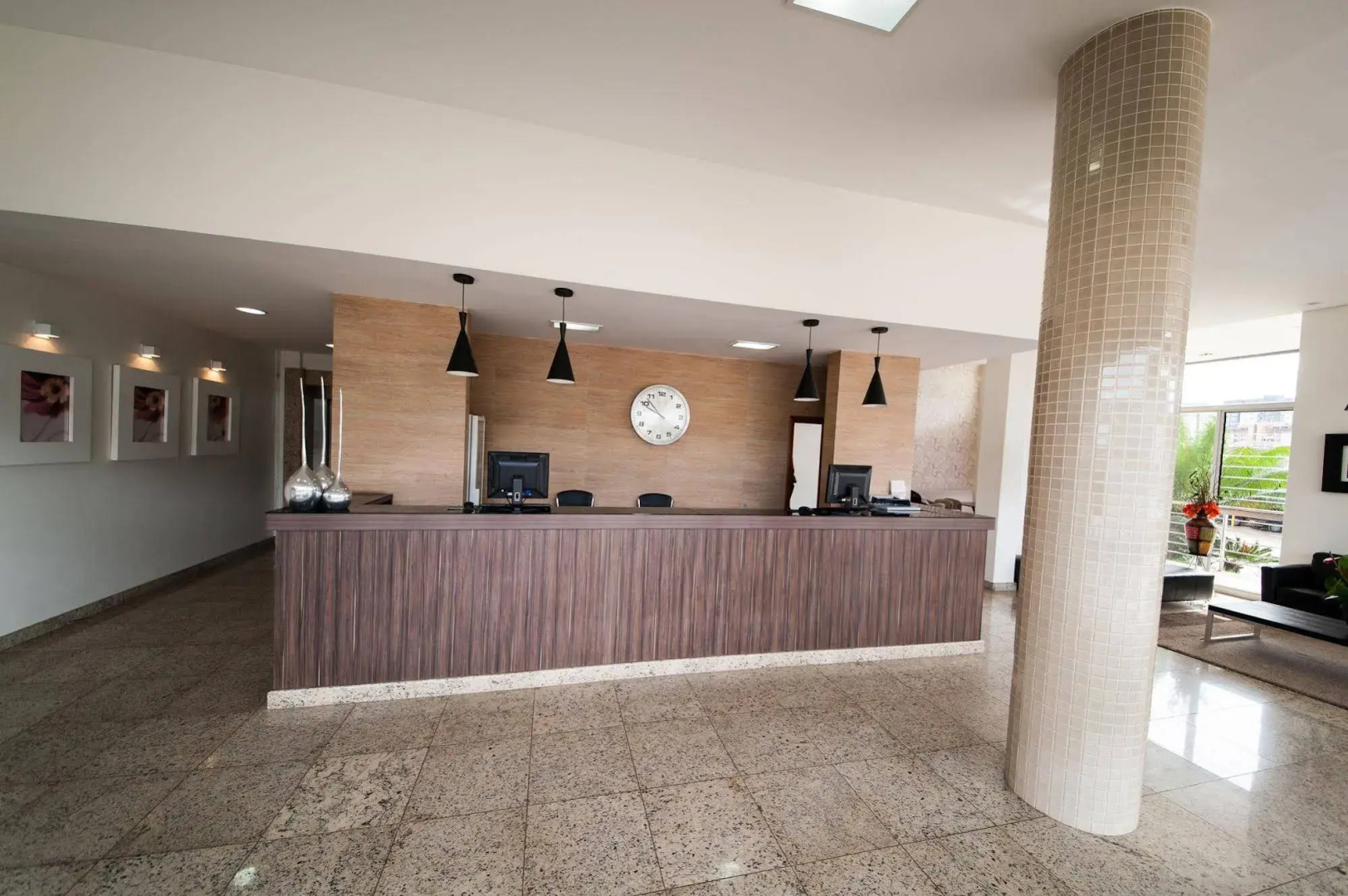 Premium Executive Hotel