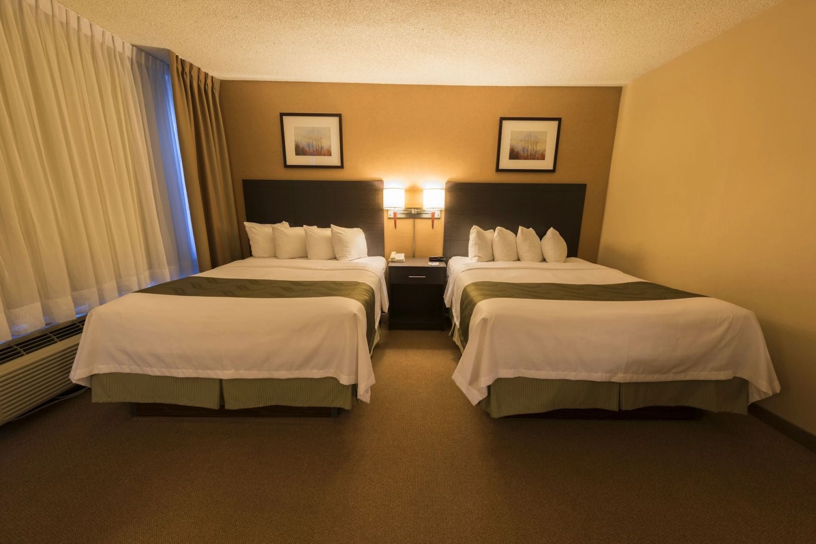 Quality Inn & Suites P.E. Trudeau Airport