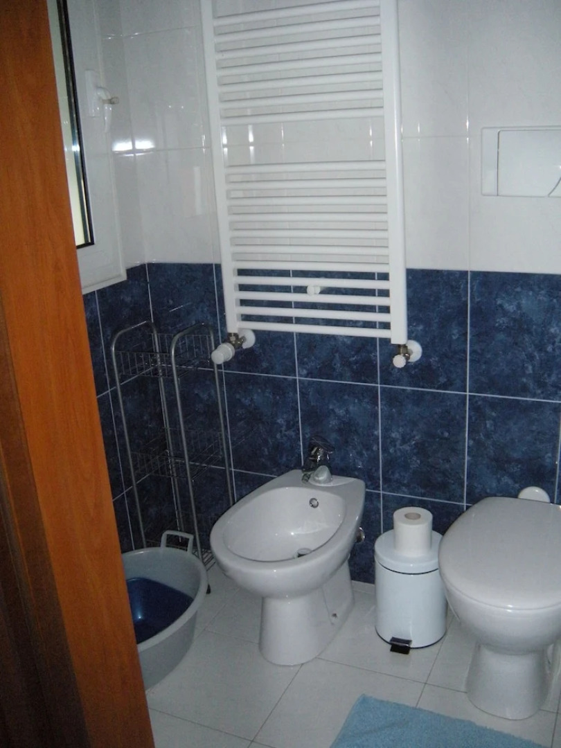 Spacious and Bright Studio With 2 Mm2 Stops