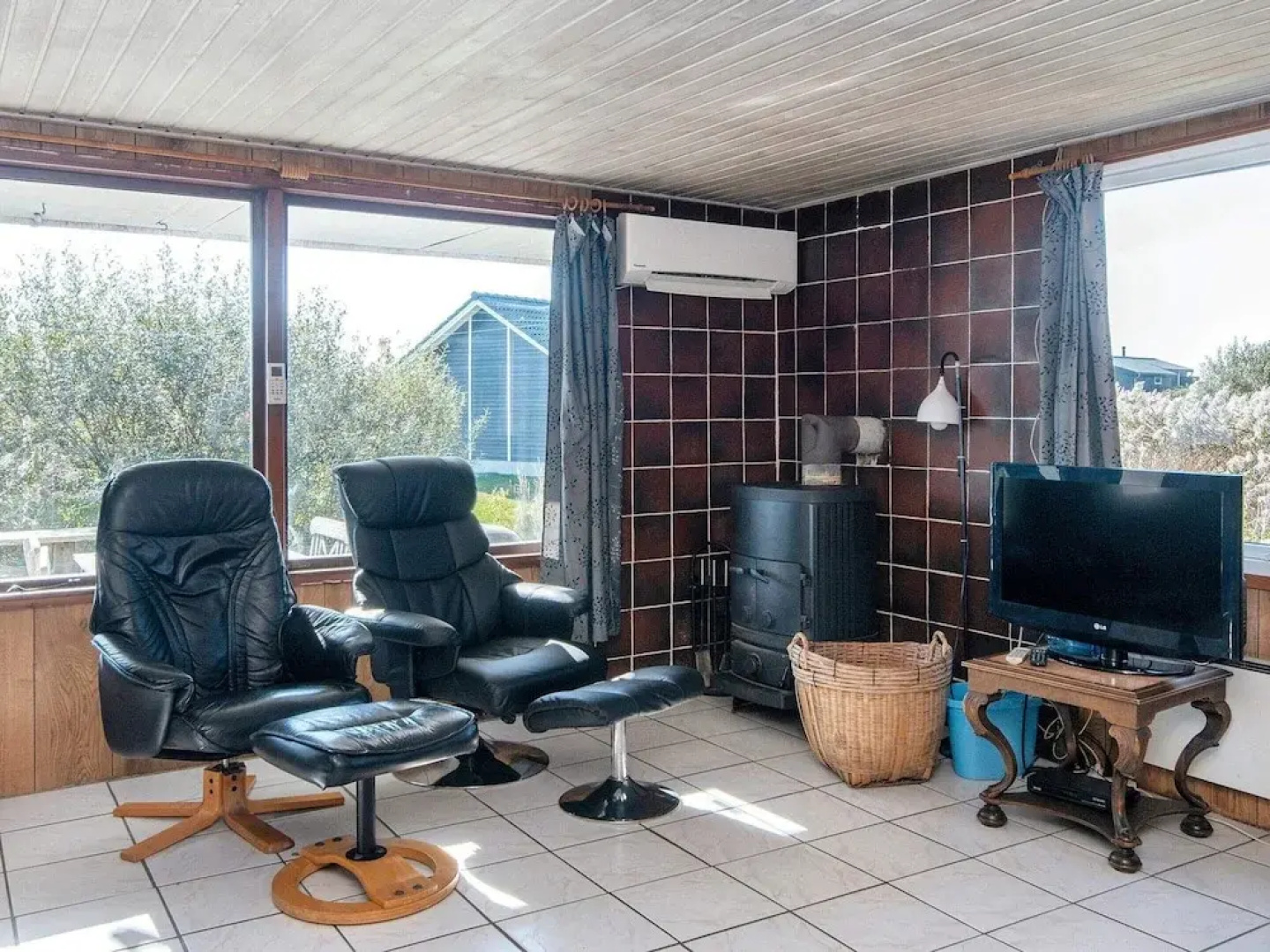 Vibrant Holiday Home in RÃ¸mÃ¸ near Sea