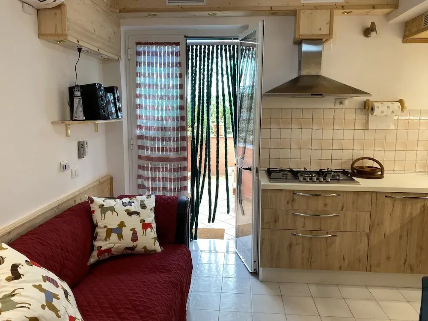 Apartment - Sleeps 2 & Swimming Pool