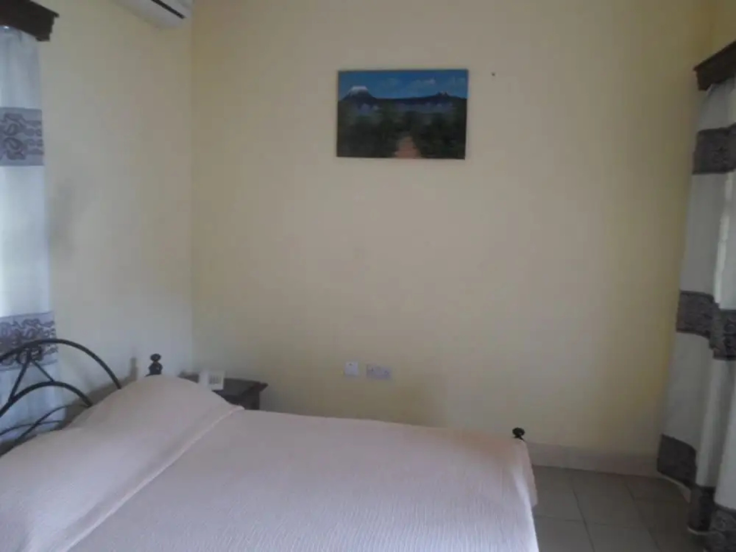 Tarn Hut Resort