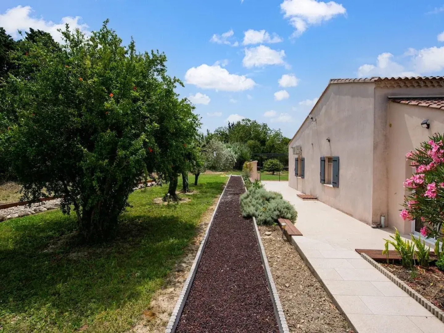 Holiday Home in Vaucluse Near Mont Ventoux