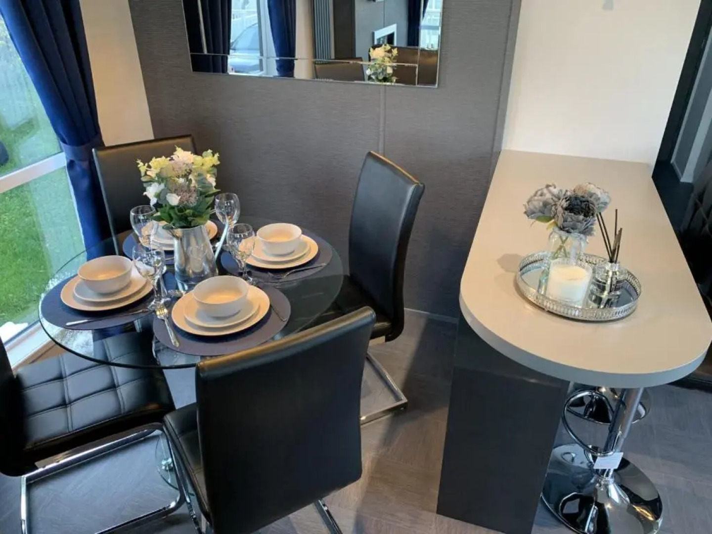 Lola Lodge - Luxury Hot Tub Retreat