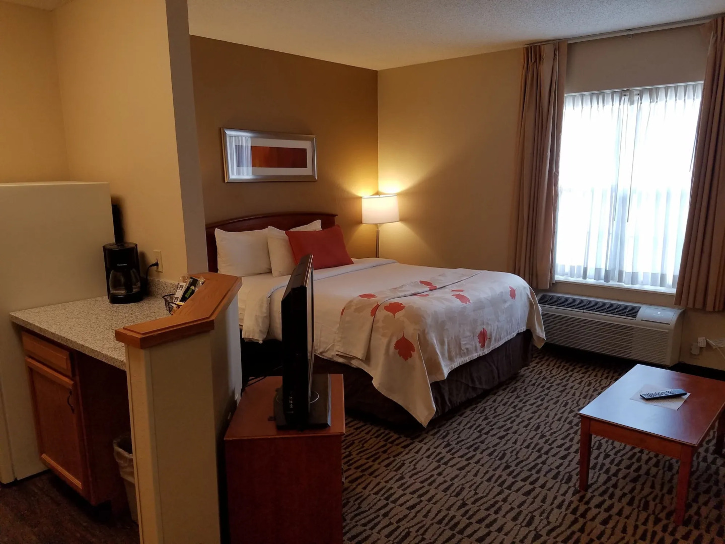 Hawthorn Suites by Wyndham Louisville North