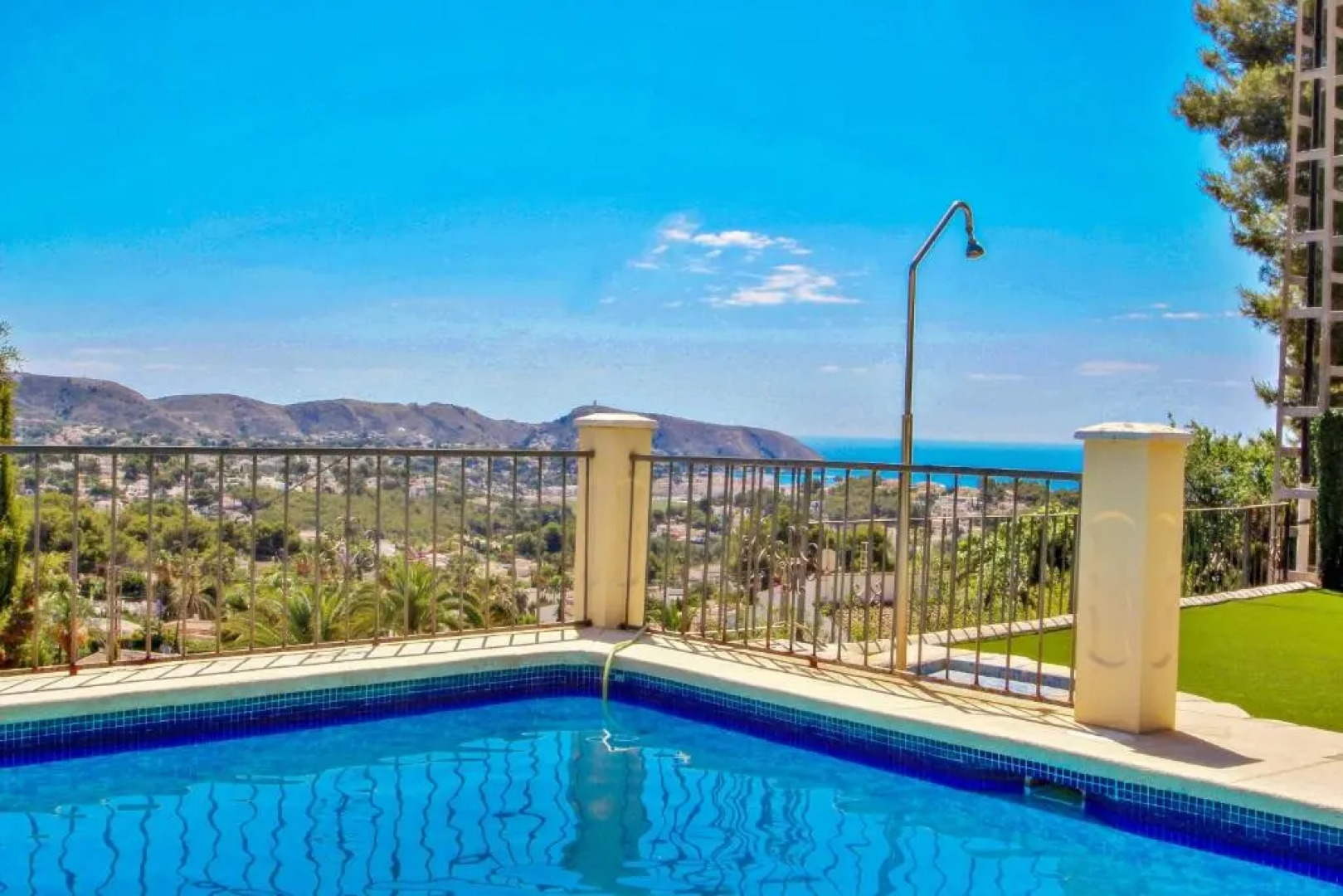 La Gavina - holiday bungalow with sea view in Moraira