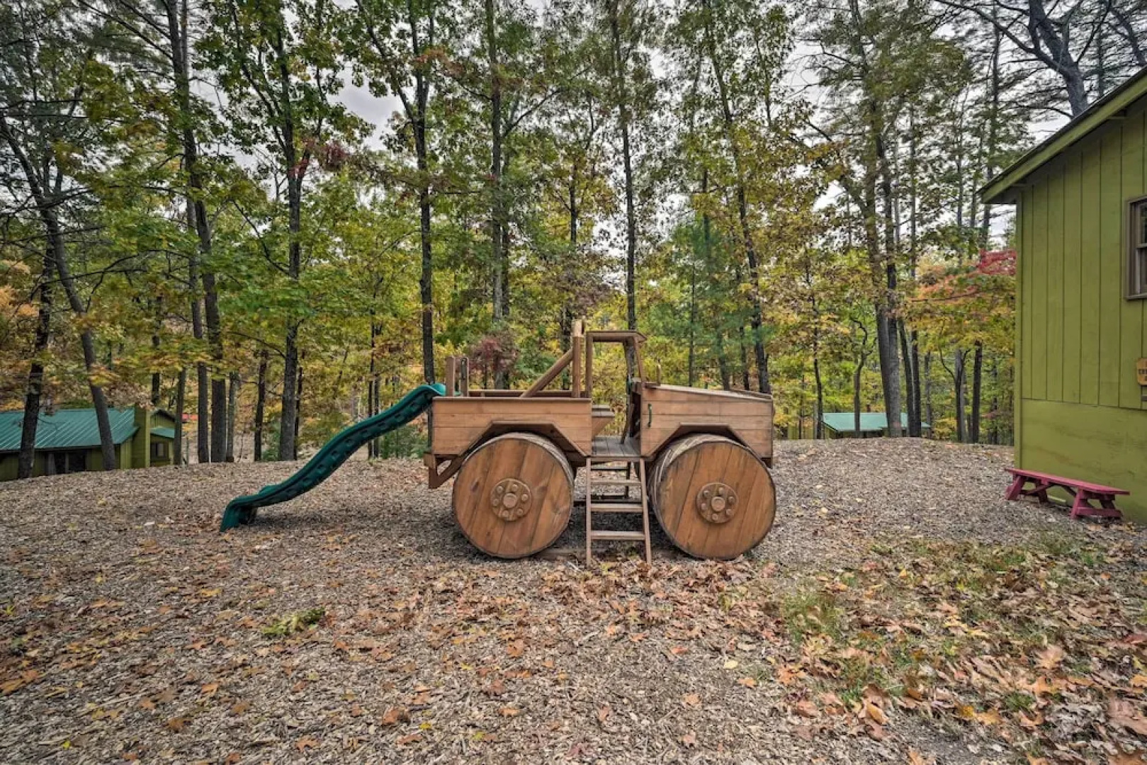 1 Mi to Raystown Lake: 'wyatt Earp Cabin' w/ Deck!