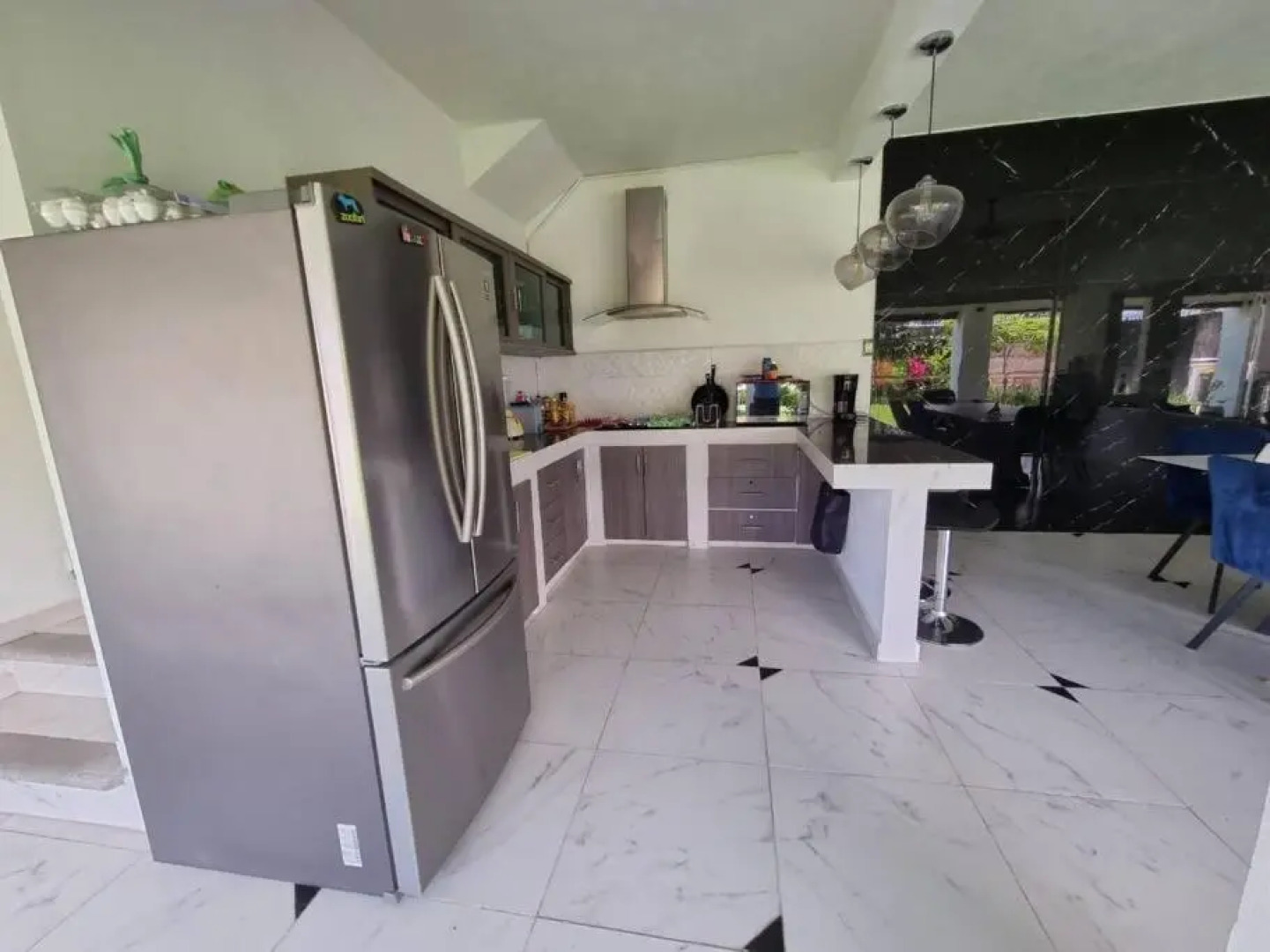 Amplia Eco-casa,alberca, jardín,4 hab,equipada.