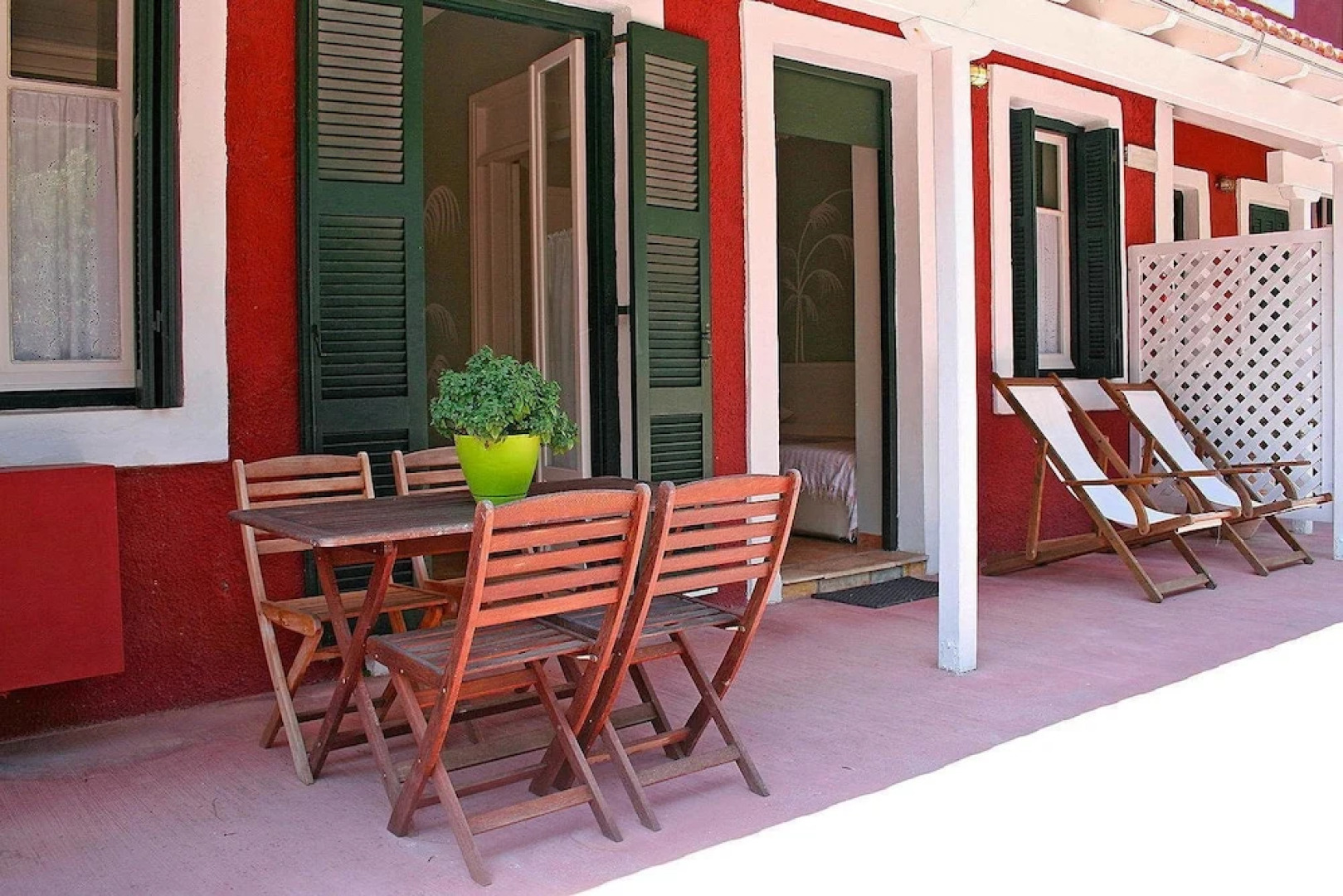 Zefiros Traditional Hotel