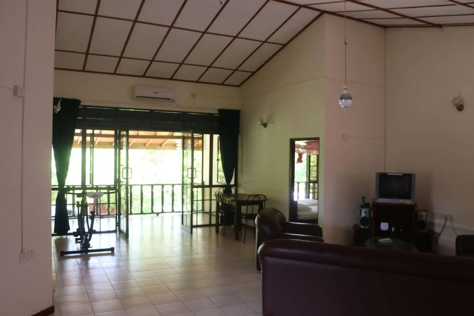 Sayuru Inn