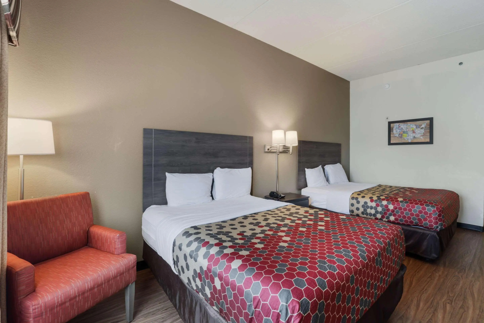 Econo Lodge Inn and Suites