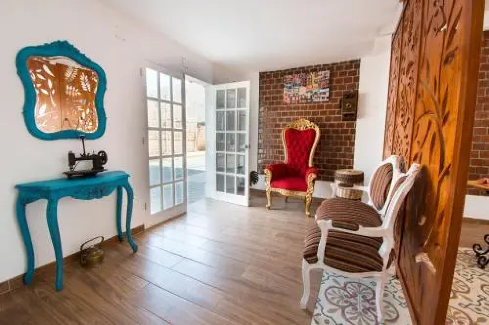 El Encanto Lodge & Suites