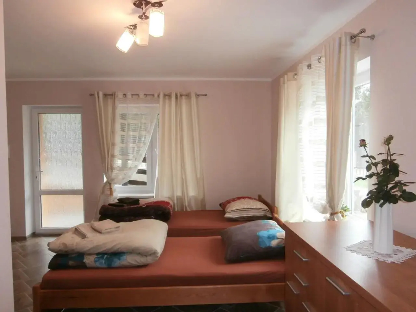 Pokoje Gościnne - Noclegi Charzykowy