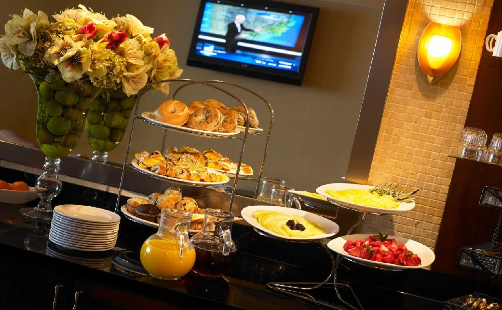 Wyndham Cleveland Airport