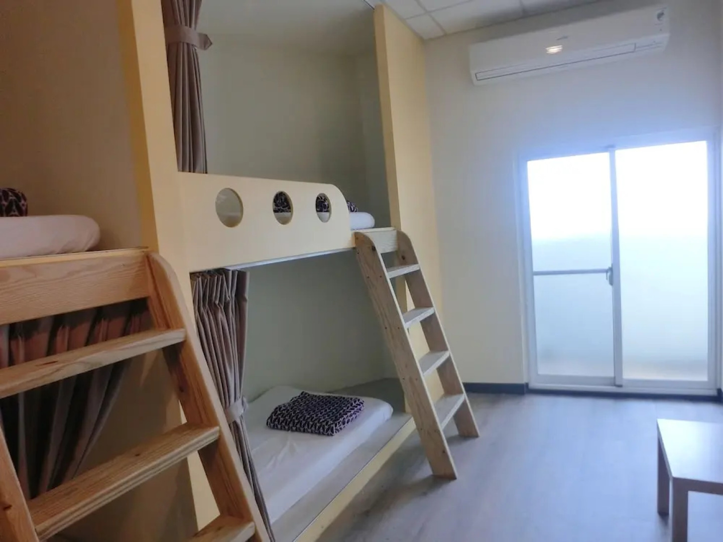 EasyInn Hotel & Hostel