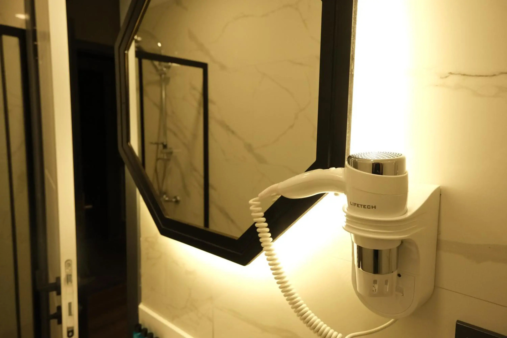 The Pearl Airport Hotel